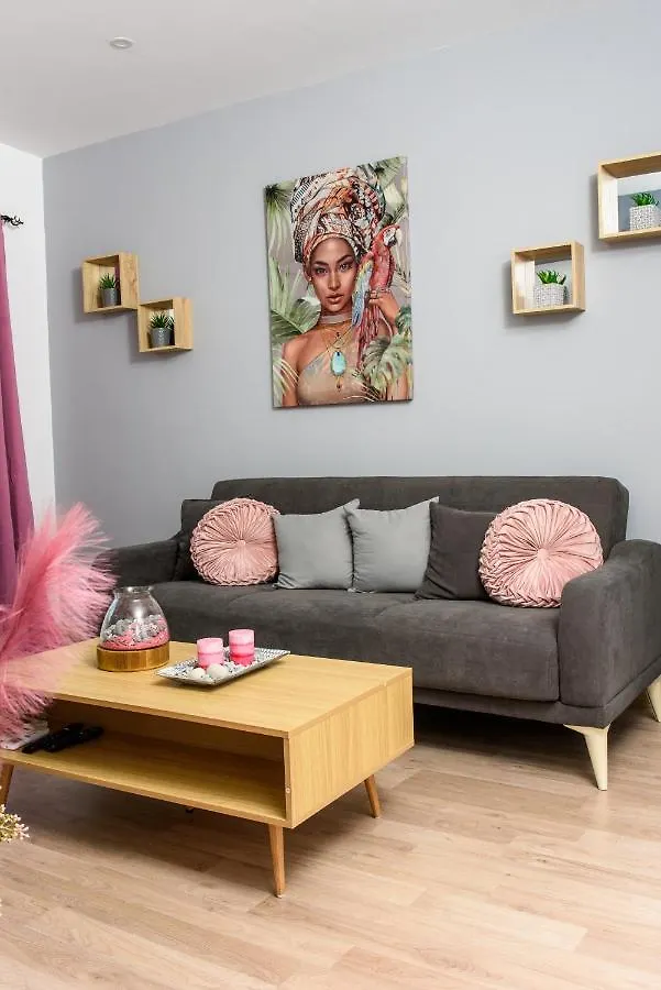 Valdivian Flat 18 Apartment Larnaca